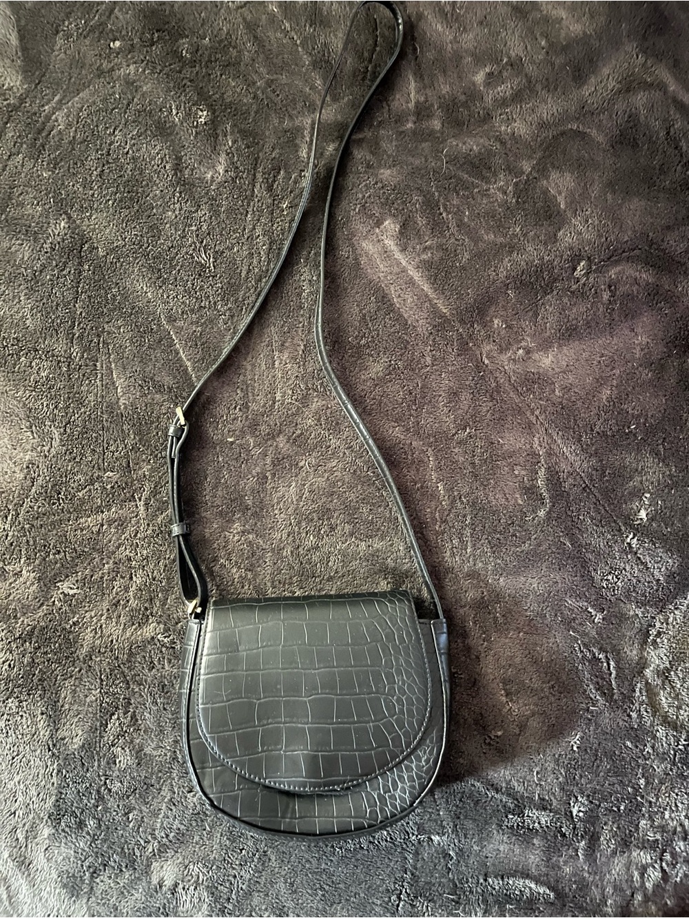 Black Croc-Embossed Crossbody Bag - Women's Shoulder Bag